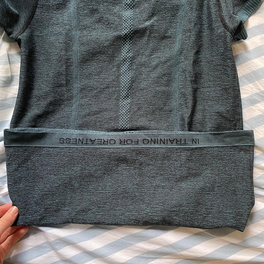 Lululemon Swiftly Tech Tee - Picture 5 of 6